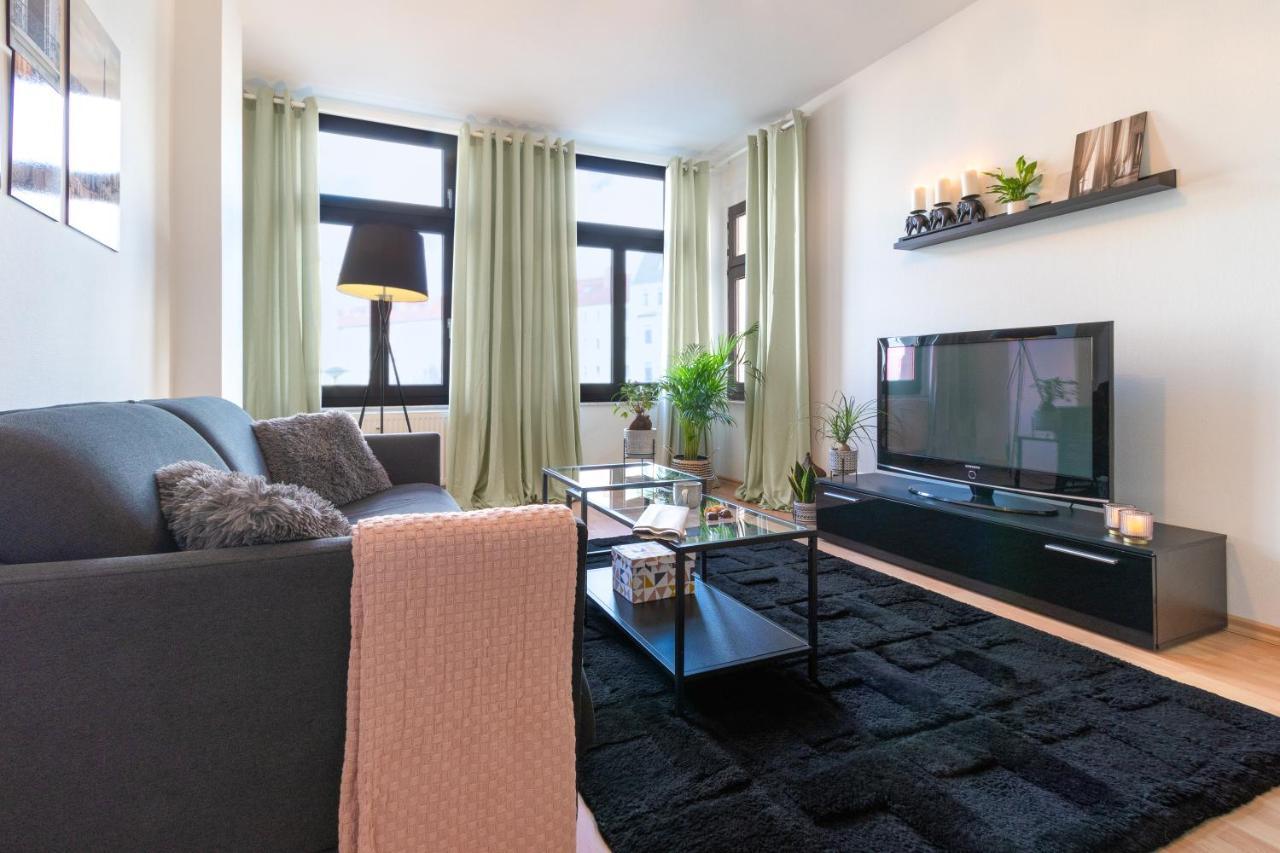 Ruhige Wohnung In Zentraler Lage - Quiet Flat In A Central Location Magdeburg Ngoại thất bức ảnh