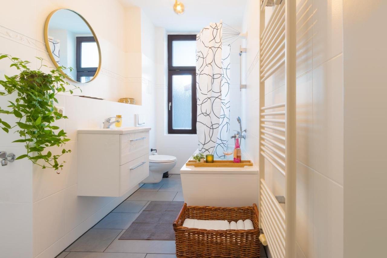 Ruhige Wohnung In Zentraler Lage - Quiet Flat In A Central Location Magdeburg Ngoại thất bức ảnh