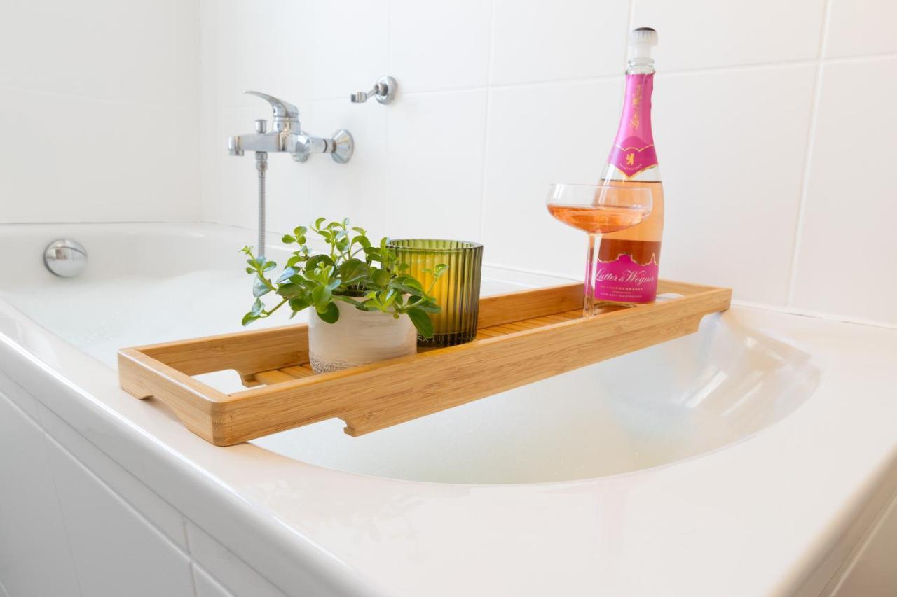Ruhige Wohnung In Zentraler Lage - Quiet Flat In A Central Location Magdeburg Ngoại thất bức ảnh